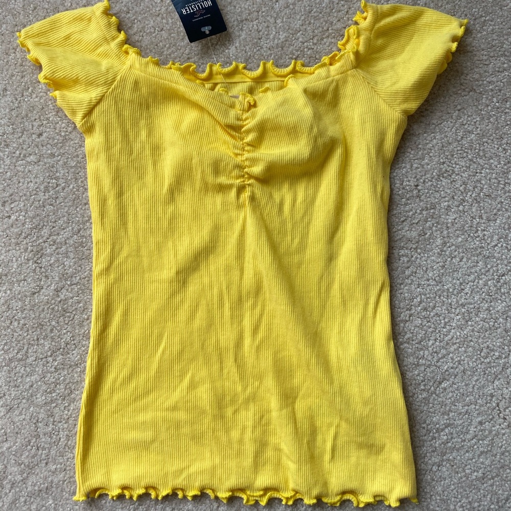 BRAND NEW HOLLISTER OFF THE SHOULDER TOP